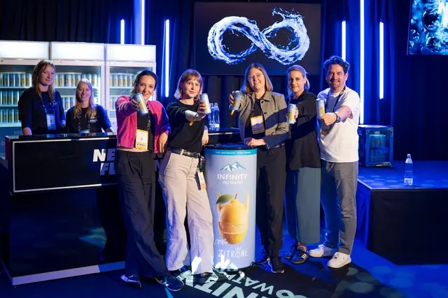 Das Gasteiner-Team vor Ort: Von links Pauline Fölsch (Head of Digital), Jule Detlefsen (Online Marketing Managerin), Julia Herzog (adSpice), Susanne Wiatschka (Head of Marketing) und Tibor Szabo (Management Kooperationen). | Foto: adSpice