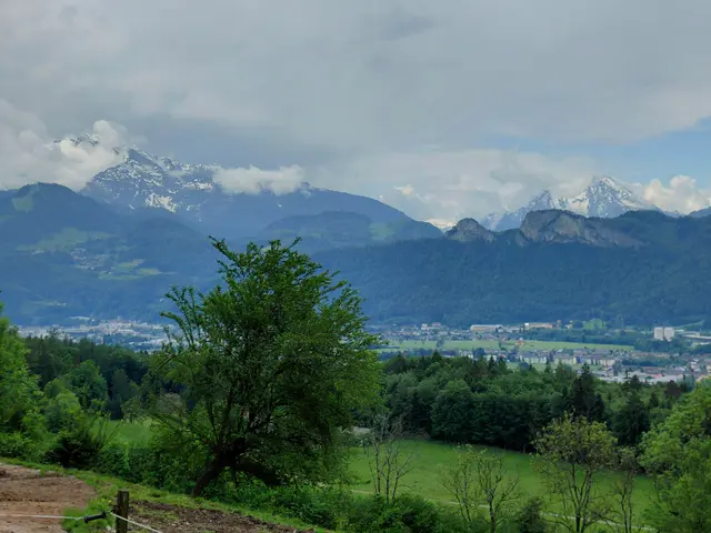 Links das Göllmassiv, rechts der Watzmann  | Foto: H.Bachinger