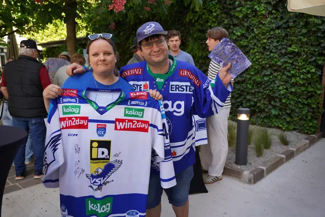 Zahlreiche Fans ließen sich das nicht entgehen.  | Foto: meinbezirk.at/Birgit Gehrke