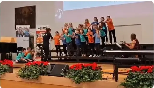 Ein großer Triumph für die „Singvögel“