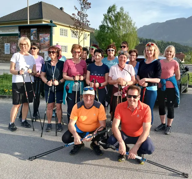 Gesunde Gemeinden eröffnen die Nordic-Walking-Saison