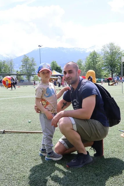 Sohn Preslav und Vater Radostin genossen das Angebot. | Foto: Kendlbacher