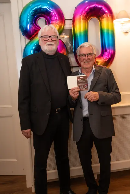 Erich Böhm gratuliert Robert Mörth. | Foto: Pensionistenverband