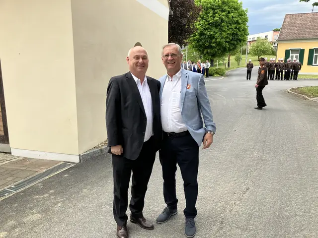 Pfarrer Zdravko Gasparic und Bürgermeister Walter Zloklikovits | Foto: Daniela Pieber
