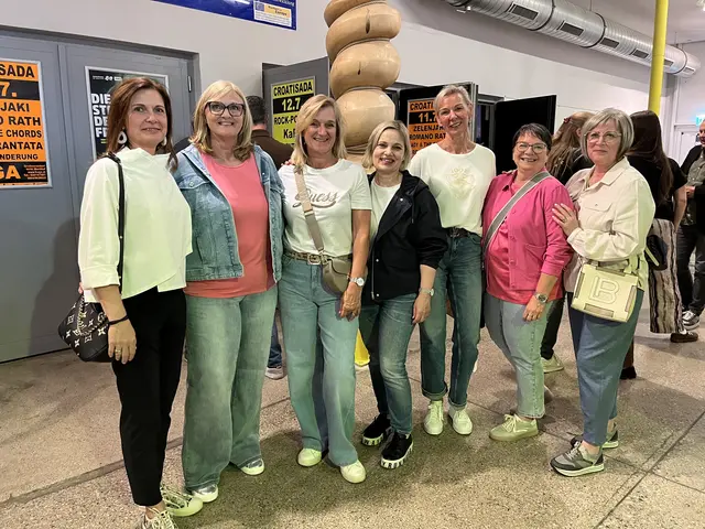 Die Damen aus Nikitsch, Kr. Minihof und Kr. Geresdorf genossen den Abend in bester Stimmung | Foto: Gesa Buzanich