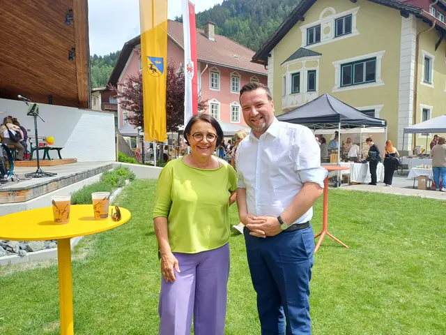 GR Theresia Schönherr mit Bgm. Benedikt Lentsch | Foto: Monika Hammerl