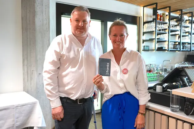 Die neuen Gastgeber im KUZ Güssing: Wirtin Manuela (Ella) Jandresits und Klaus Glavanics, Geschäftsführer der Gästehäuser Burgenland.  | Foto: Elisabeth Kloiber