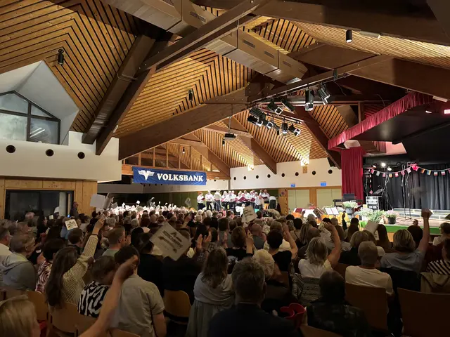 In der voll besetzten Halle wurde kräftig mitgejubelt und applaudiert | Foto: GuMV Kirchberg an der Pielach