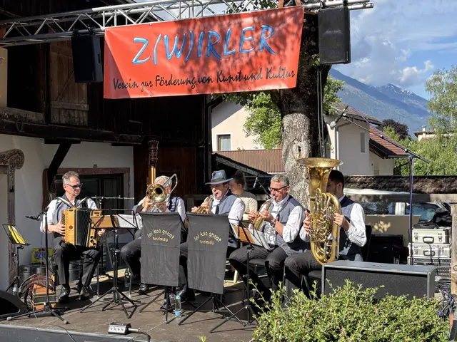  Lei koan Gneat begeisterten mit Tanzmusik. 