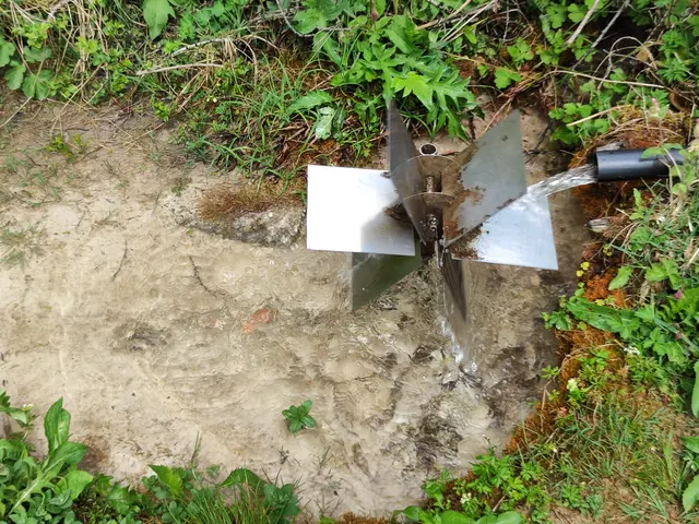 Ein Wasserrad zum Spielen.