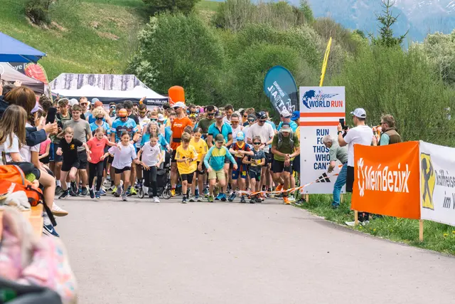 Ein großes Starterfeld lief beim Wings for Life App Run in Trins auch heuer wieder für die, die nicht laufen können. | Foto: Pernsteiner