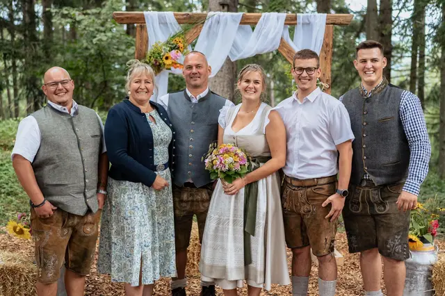Sabine Moser mit ihrer Familie. | Foto: Moser Linda