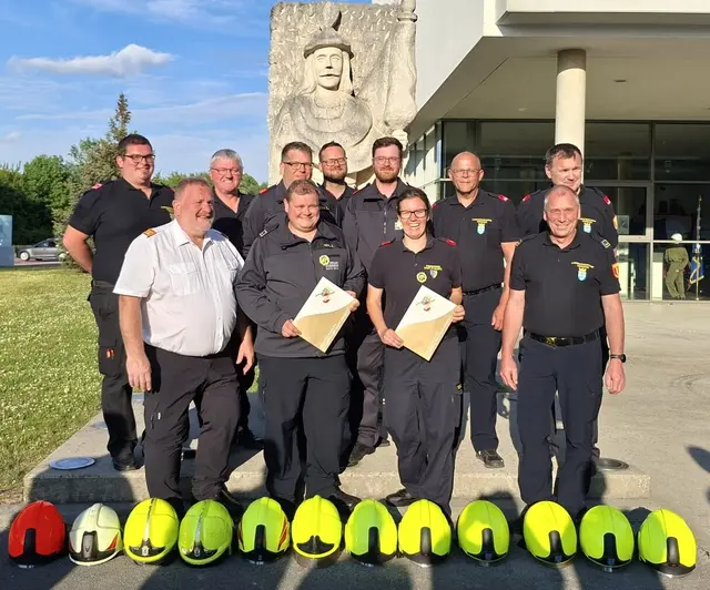 Jubel in St. Valentin: 5 Florianis holten sich das FLA Gold - das wohl begehrteste Feuerwehrabzeichen | Foto: Bfkdo Amstetten/Zarl