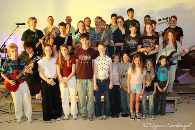 Die Musikschüler der Musikschule Oberes Wiental haben einiges drauf davon, konnte man sich am 8.5. in der Mittelschule Pressbaum überzeugen.