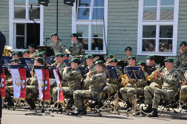 Die Militärmusik OÖ gestaltete die Gedenkfeier musikalisch ausgesprochen stimmungsvoll. | Foto: Eckhart Herbe