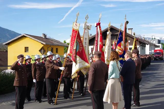 Die Freiwillige Feuerwehr Rum feierte am 3. Mai ihre traditionelle Florianifeier mit zahlreicher Beteiligung.