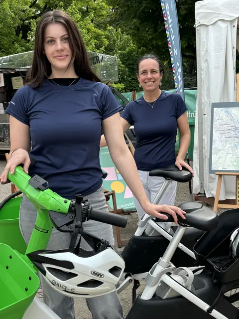 Informierten rund um das Thema S-Bike: Catherina Haigermoser und Yvonne Rosenstatter. | Foto: Lisa Gold