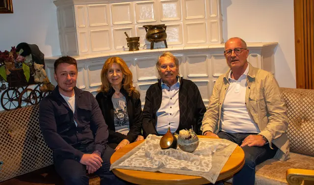 vlnr.: Vbgm. Daniel Winkler, Mathilde Rangger, Jubilar Gebhard Rangger, Bgm. Werner Kurz