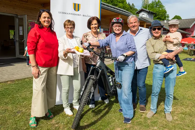 Die Organisation und Durchführung der Gesundheitstage oblag dem Gesundheitszirkel unter der Leitung von Augustine Gasser (3.v.l.), Gemeinderätin Roswitha Moswitzer sowie der Gemeindebediensteten Barbara Schimun. | Foto: Dieter Arbeiter