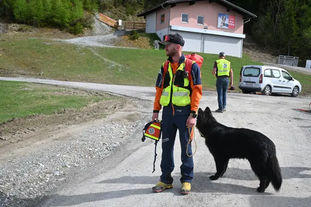 Die erste Übung und damit der Start in die Sommersaison fand rund um die Kreistenalm in Sankt Johann im Pongau statt. | Foto: Riedler, Mairhofer