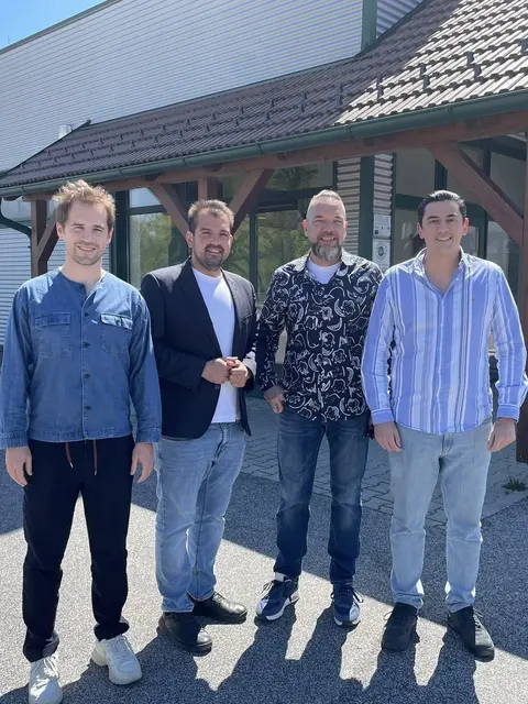 (v.l.) Simon Job, Bürgermeister Kilian Brandstätter, Daniel Rieder und Philipp Figueroa  | Foto: Marktgemeinde Gols