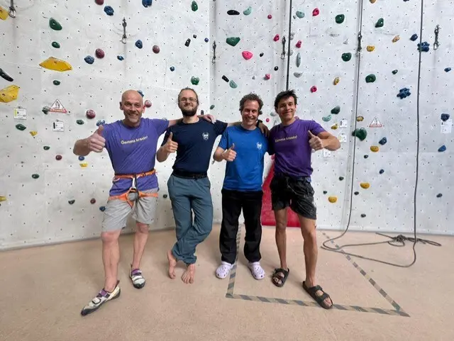 Michael und Lorenz mit neuen Freunden | Foto: ClimbingZoo