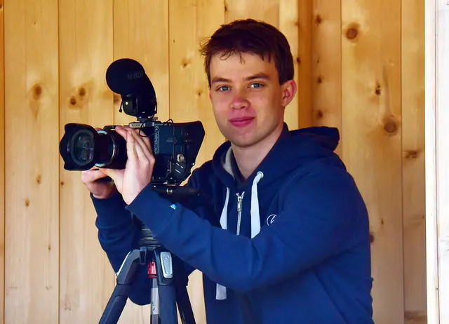 Lukas filmt mit