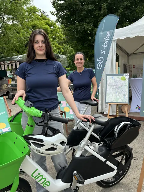 Informierten rund um das Thema S-Bike: Catherina Haigermoser und Yvonne Rosenstatter. | Foto: Lisa Gold
