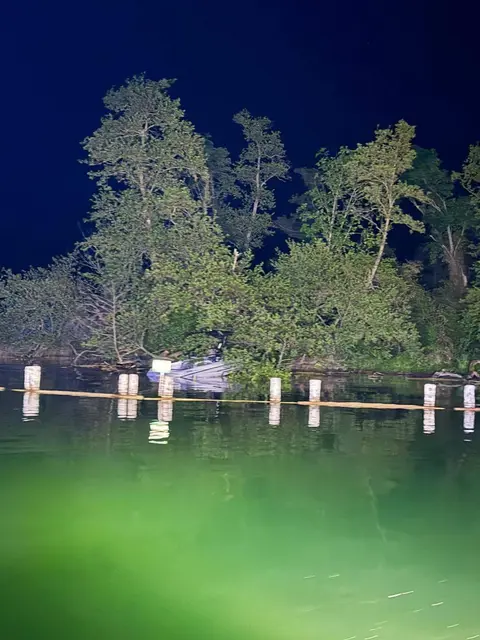 Ein Zeuge soll deutliche Hilferufe aus dem Bereich der Kapuzinerinsel am Wörthersee wahrgenommen haben.  | Foto: Österreichische Wasserrettung Landesverband Kärnten