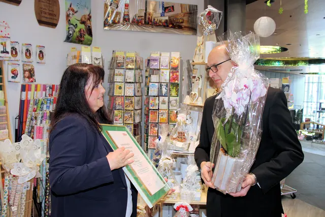 Eine kleine Jubiläumsfeier bei Geschenkkorb Wirth | Foto: Cescutti