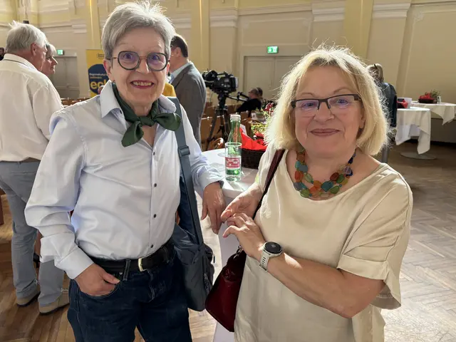 Selbst in Sachen Kultur äußerst aktiv: Christiane Hangel und Valerie Berger. | Foto: Sandra Schütz