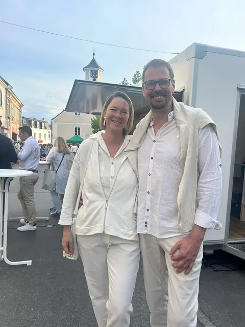Nicola und Christoph bei der "Weißen Einkaufsnacht". | Foto: Magdalena Deskovic