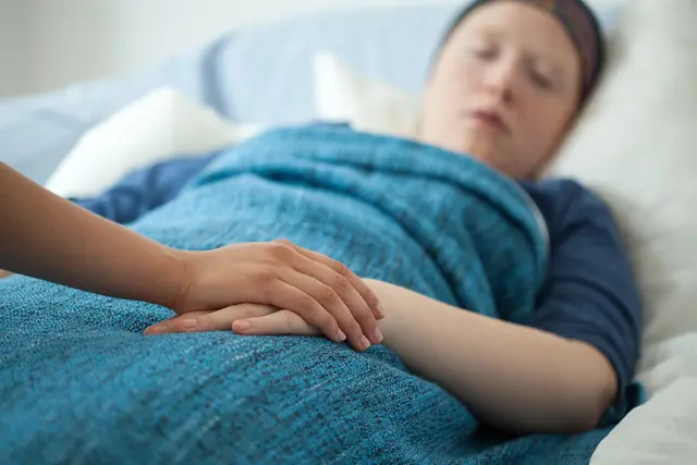 Krankheitsbedingte Belastungsintoleranz mit gestörter Regeneration und Symptomverschlechterung nach körperlicher, kognitiver, sensorischer oder Kreislaufbelastungen können auftreten. (Symbolfoto) | Foto: photographee.eu/smarterpix