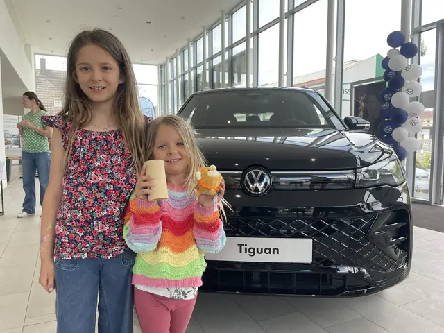 Die Autos von Wais zog auch die jüngere Generation an. | Foto: Autohaus Wais