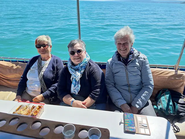 Auf Minikreuzfahrt - Gertrude, Christa und Ingrid | Foto: Schelm
