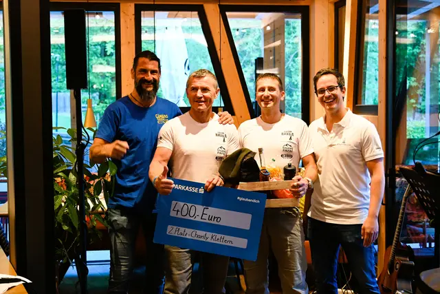 Preisverteilung 2. Platz:
Gerhard, Christian, Florian, Lukas | Foto: Kraftreich