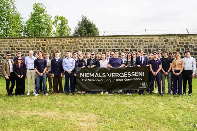 Die Mitglieder der JVP setzten ein Zeichen für aktive Erinnerungskultur | Foto: Böhler, Kolanović