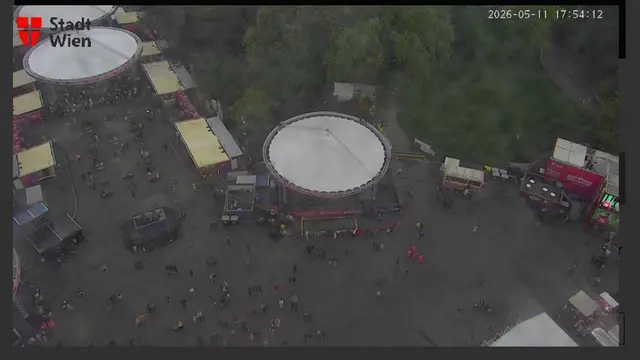 So sah es am Rathausplatz noch vor 18 Uhr aus. | Foto: Screenshot Stadt Wien