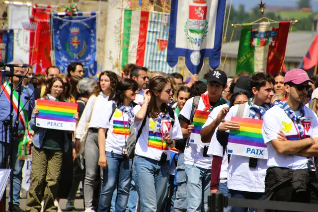 Hoffnung Jugend: Tausende junger Menschen setzten unübersehbare Zeichen für Frieden und Miteinander. | Foto: Eckhart Herbe