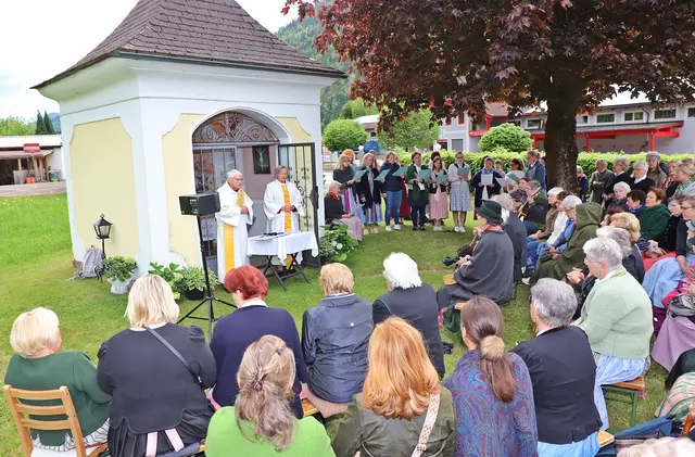 Die Bezirks-Maiandacht der Goldhaubenfrauen in Ebensee war Ausdruck festen Volksglaubens, lebendigen Brauchtums und der Nachweis von funktionierender, fester Gemeinschaft. | Foto: Hörmandinger
