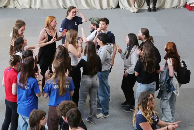 400 junge Menschen aus fünf Ländern entdeckten in Windeseile ihre Gemeinsamkeiten. | Foto: Eckhart Herbe