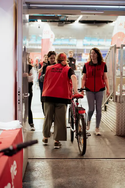 Das Radfest der Stadt Salzburg bot ein vielfältiges Programm rund um Radfahren, Bewegung, Service, Information und Unterhaltung.
 | Foto: Stadt Salzburg/Rocio Escabosa