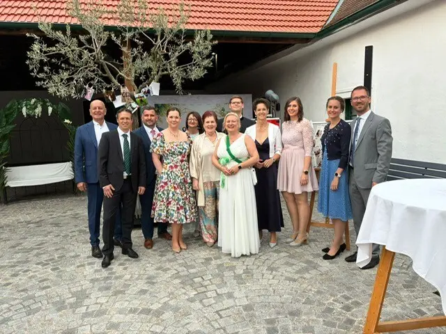 Stimmungsvoller Frühlingsball begeisterte Gäste im Meierhof