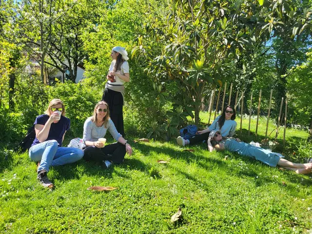 Besonders der anschließende Besuch im Klostergarten hat Eindruck hinterlassen. | Foto: Die Grünen