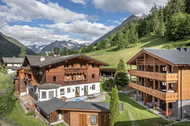 „Der Ortnerhof Hotel &amp; Reiterhof, Prägraten in Osttirol, ist „Bewusst Tirol“ Bezirkssieger 2025. | Foto: Ortnerhof/Johannes Brunner