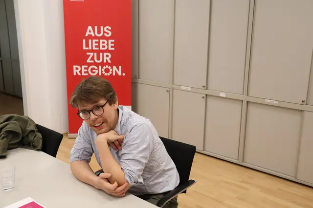 Bernhard Lutzer (NEOS) zur Radoffensive: "Bei solchen halbherzigen Maßnahmen denkt niemand ernsthaft darüber nach, öfters mit dem Rad zu fahren." | Foto: Schauer