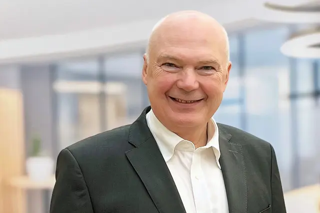 Peter Joos feiert am 6. Juni 2026 sein 43-jähriges Dienstjubiläum bei der Raiffeisenbank Region Schärding. | Foto: Raiffeisenbank Region Schärding
