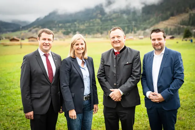 Das Präsidium des Tiroler Gemeindeverbandes: Christian Tschugg, Daniela Kampfl, Karl-Josef Schubert und Benedikt Lentsch | Foto: Friederike Hirsch