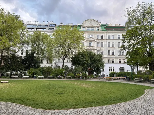 Der Hamerlingpark befindet sich am Hamerlingplatz.  | Foto: Pia Rotter/MeinBezirk