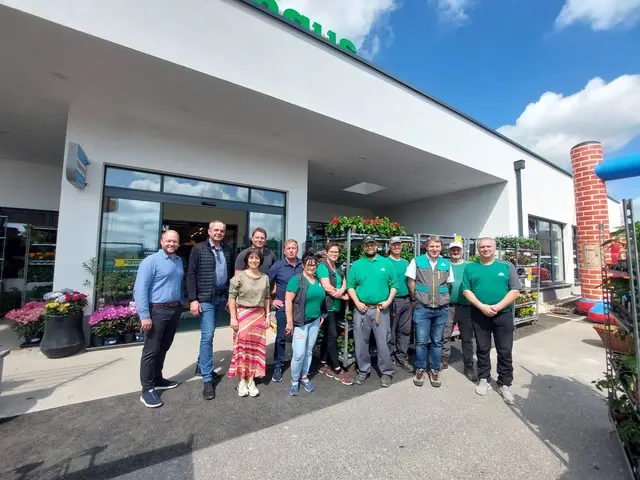 Das Team des Lagerhaus Herzogsdorf freut sich über die erweiterte Verkaufsfläche. | Foto: Lagerhaus